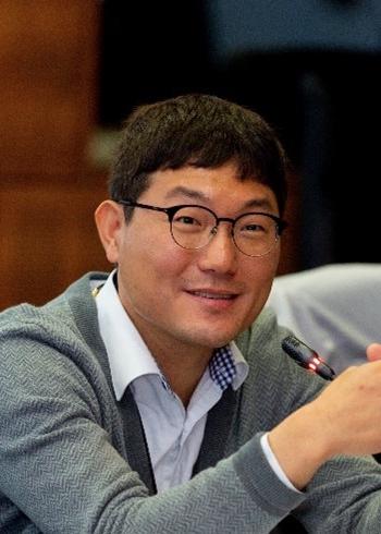 Prof. Daewook Kim